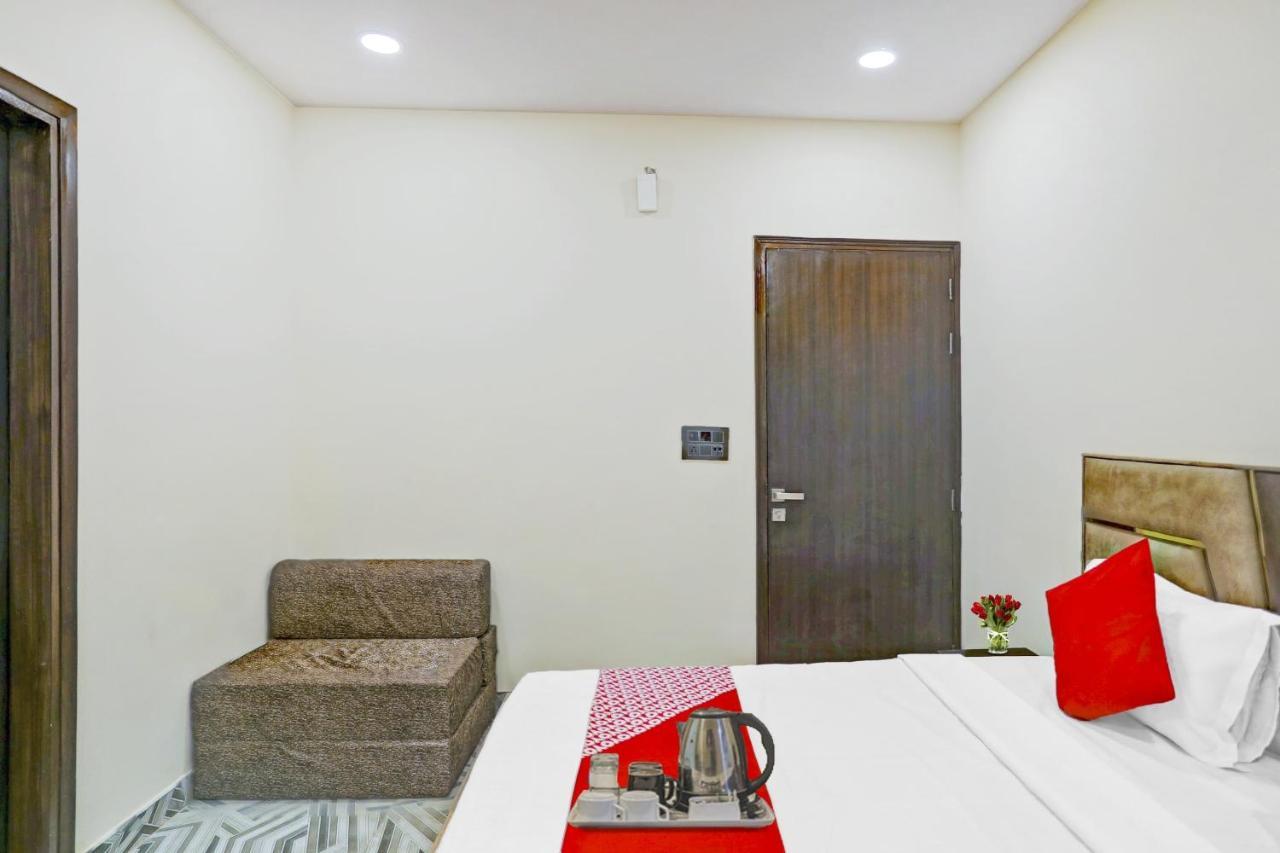Hotel O Royal Lotus Stay Near Ip Extension Metro Station Neu-Delhi Exterior foto