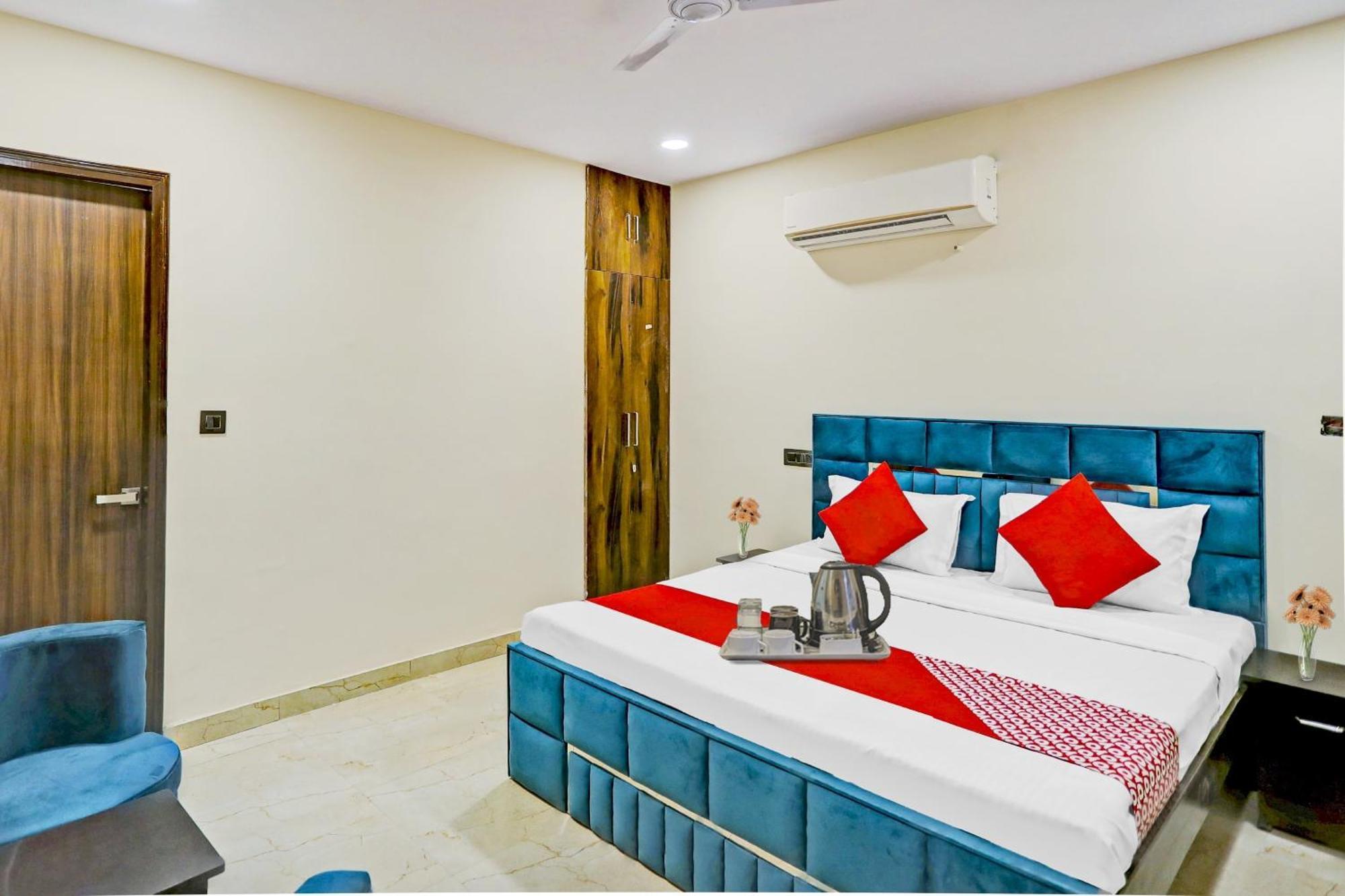 Hotel O Royal Lotus Stay Near Ip Extension Metro Station Neu-Delhi Exterior foto
