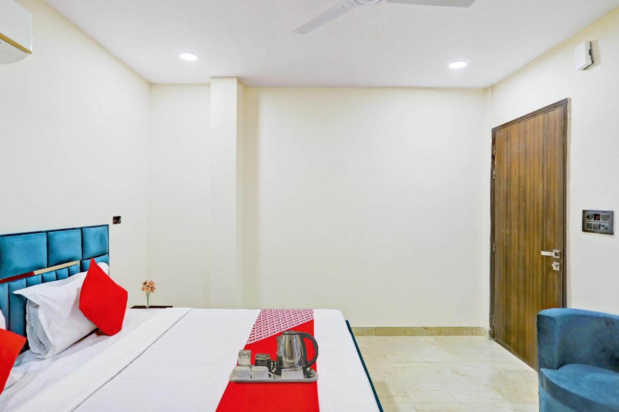 Hotel O Royal Lotus Stay Near Ip Extension Metro Station Neu-Delhi Exterior foto